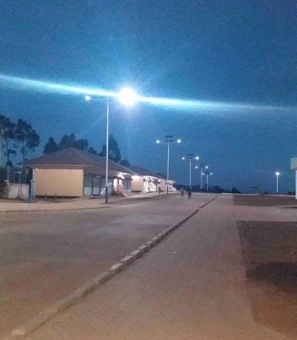南郑区非洲科特迪瓦太阳能路灯工程